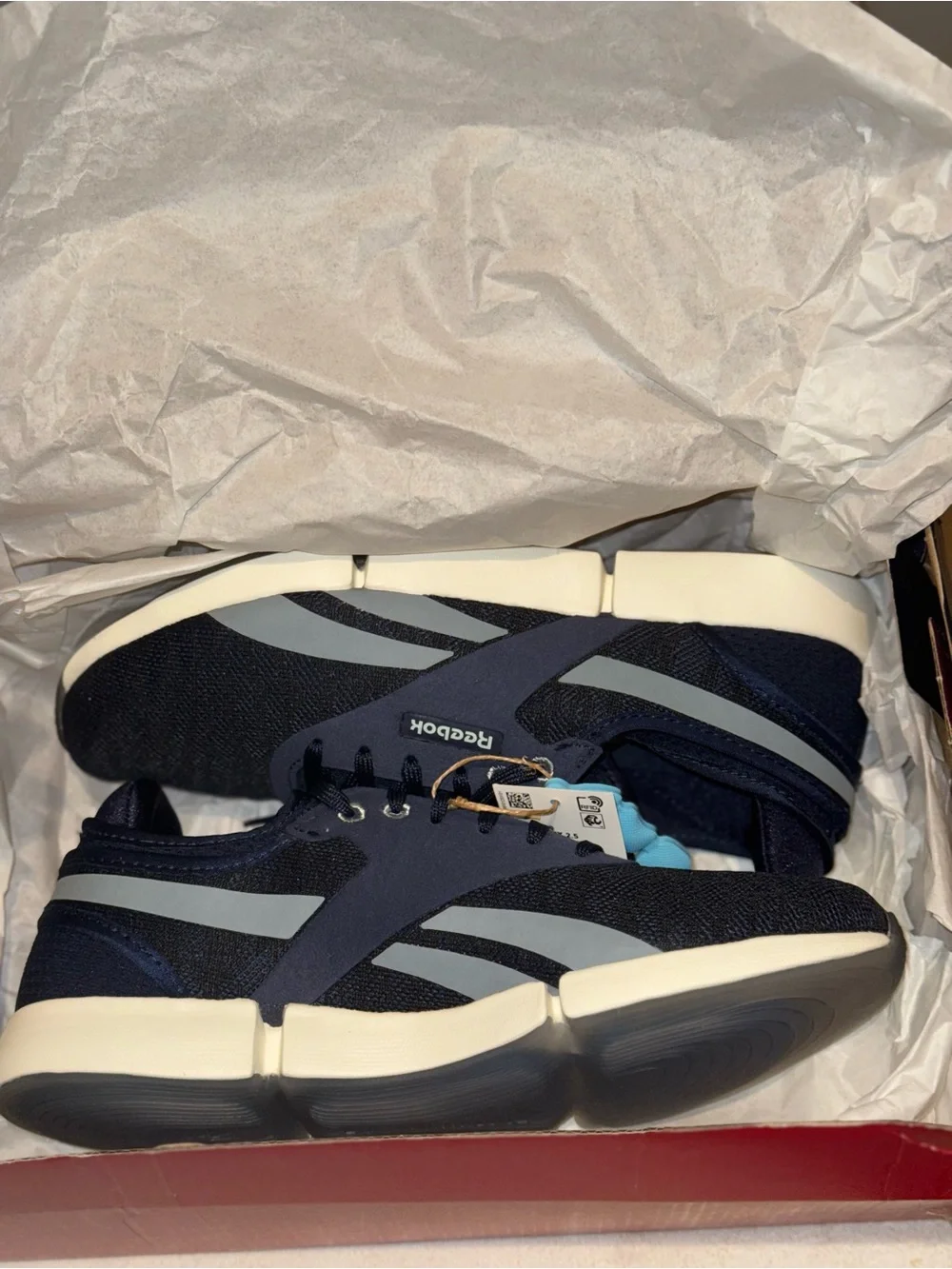 Reebok Men's Navy and Black Athletic Sneakers